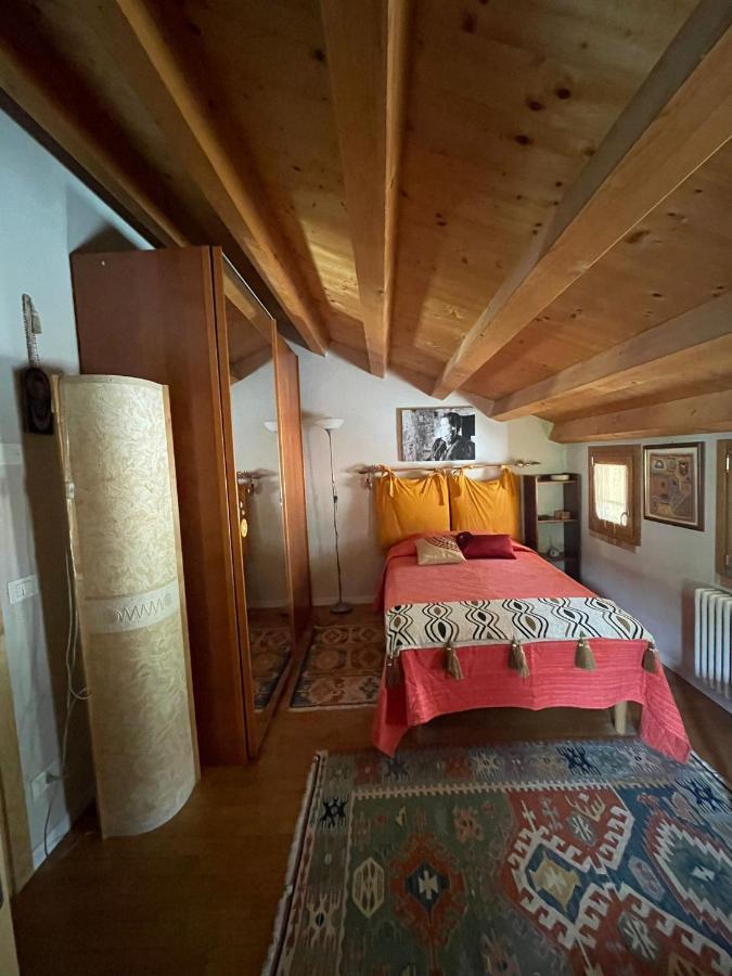 La Casa Del Glicine Hotell Tarzo Exteriör bild